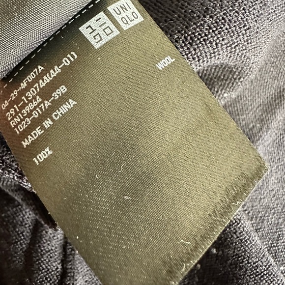 Uniqlo sleeveless navy blue turtleneck wool dress - size M - Picture 2 of 6